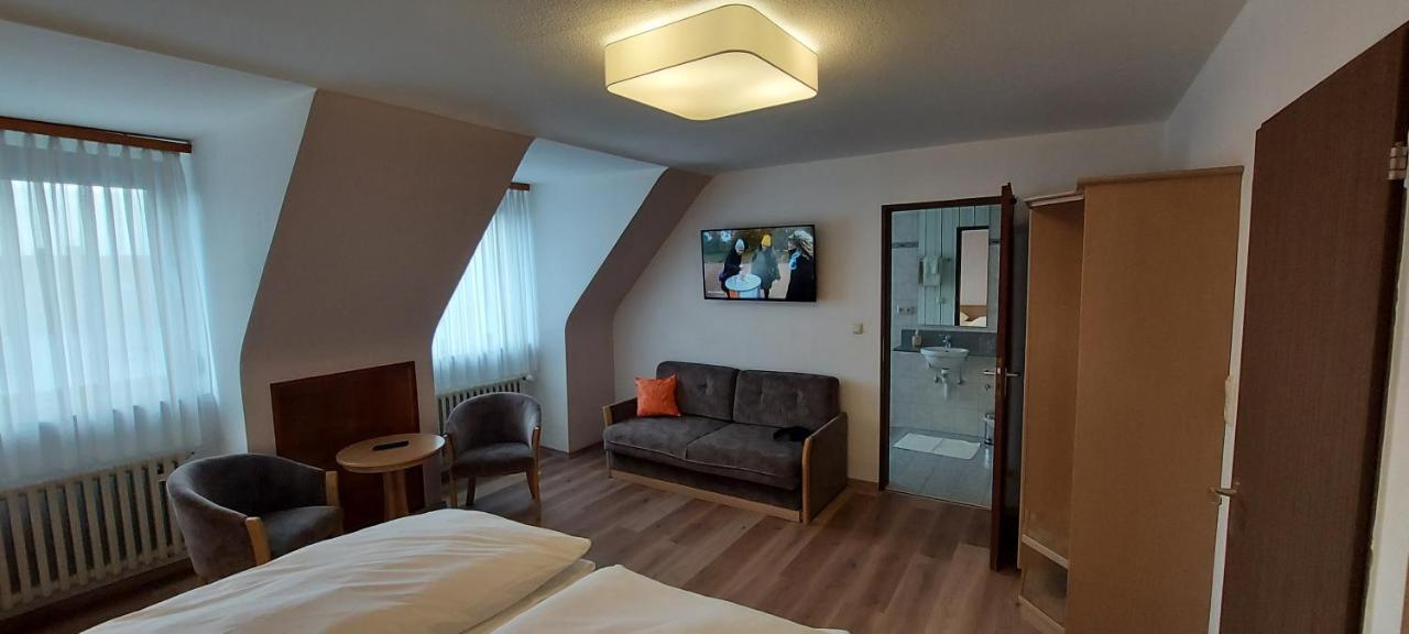 Hotel Astoria Bergrheinfeld Kültér fotó