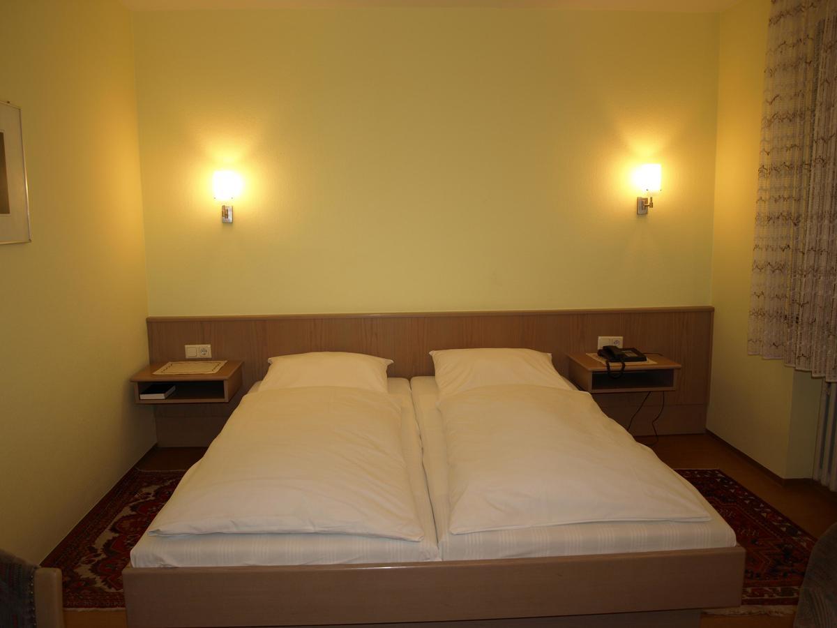 Hotel Astoria Bergrheinfeld Kültér fotó